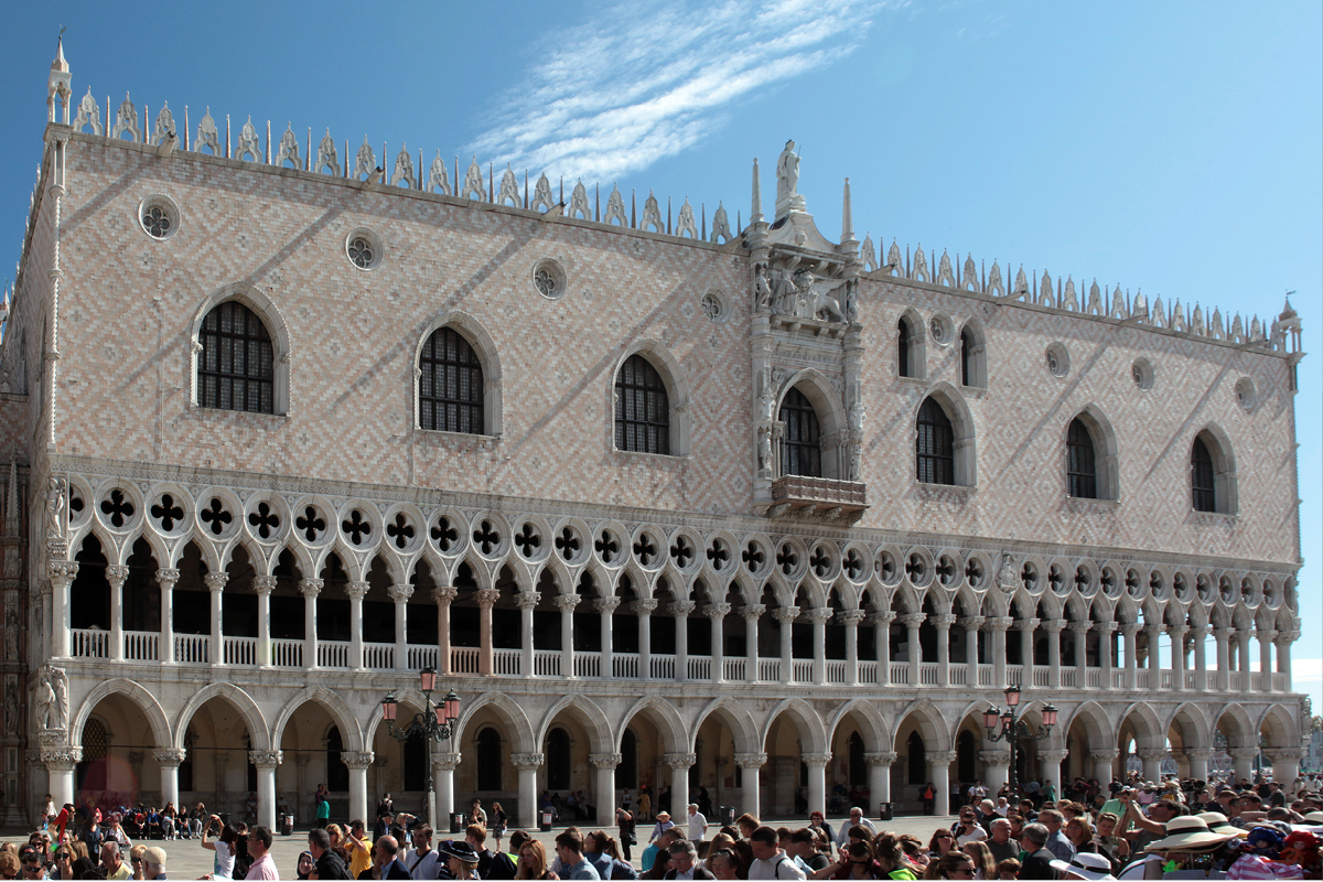 Doge's Palace facade facing Piazzetta